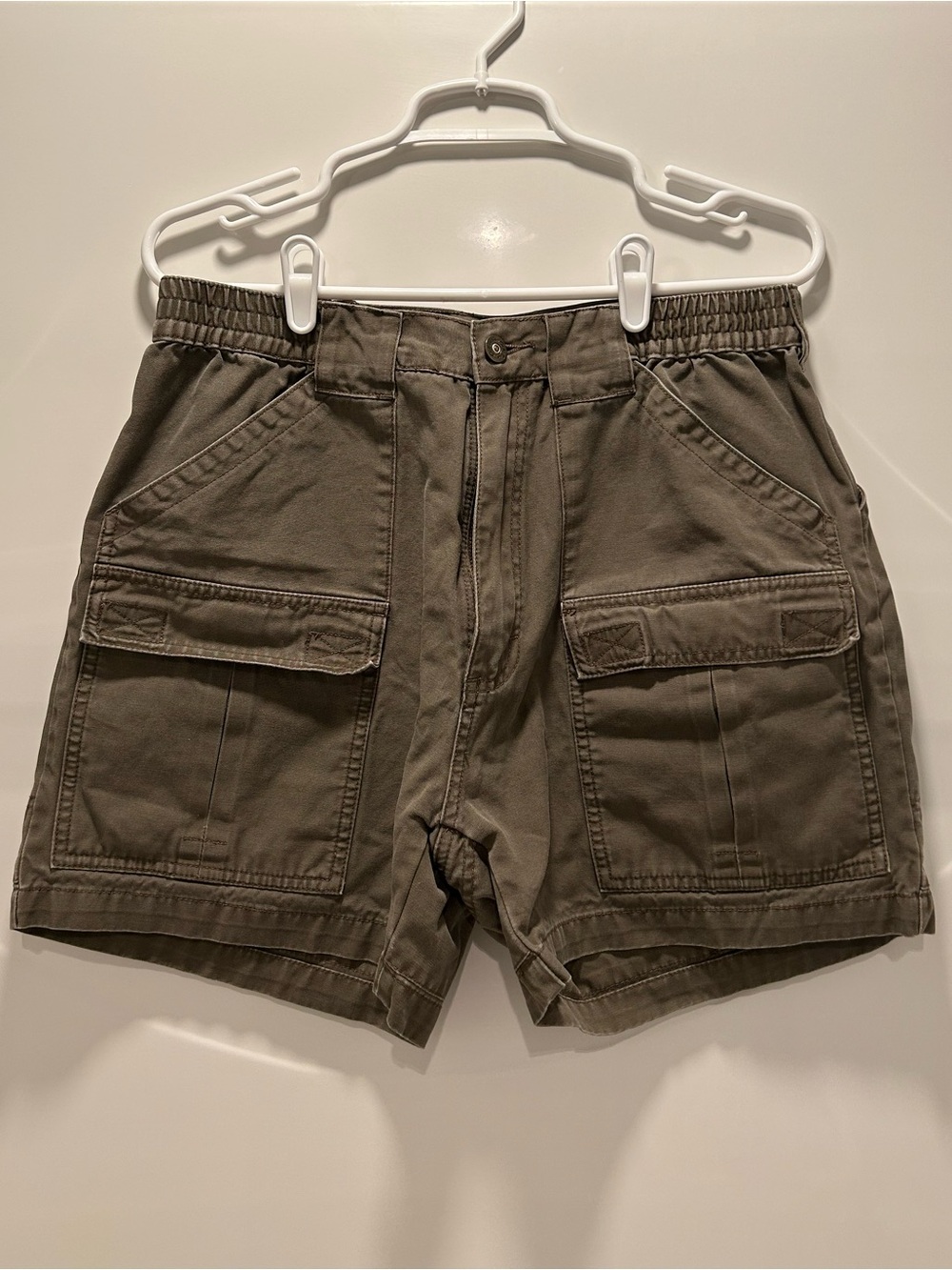 Cabela's Olive Cargo Pocket Shorts